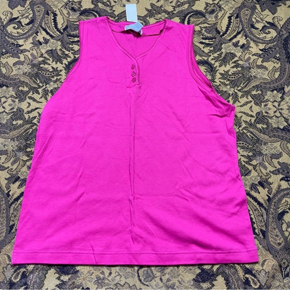 Tops - Crystal Kobe Womens Pink Button Tank Top Size L NWT